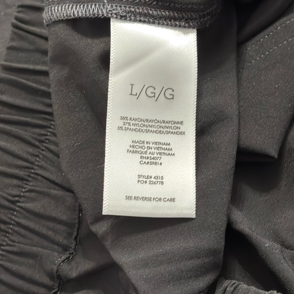 CABI 4315 Quantum Cargo Pants Black Size Large EUC - Picture 7 of 9